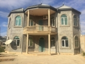 Satılır 6 otaqlı 510 m2 villa Y.Günəşli