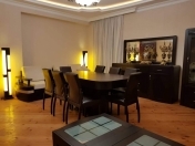 İcarəyə verilir 4 otaqlı 160 m2 yeni tikili Heydər Əliyev Mərkəzi