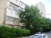 Satılır 3 otaqlı 80 m2 köhnə tikili İzmir parkı