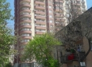 Satılır 2 otaqlı 450 m2 obyekt Təhsil Nazirliyi