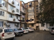 Satılır 3 otaqlı 90 m2 köhnə tikili Hüseyn Cavid parkı