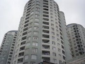 İcarəyə verilir 4 otaqlı 220 m2 yeni tikili Heydər Əliyev sarayı