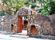 Satılır 5 otaqlı 300 m2 obyekt 9 mkr