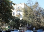 İcarəyə verilir 3 otaqlı 100 m2 köhnə tikili Elmlər Akademiyası m.