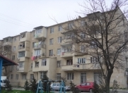 Satılır 3 otaqlı 70 m2 köhnə tikili İnşaatçılar m.