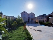 Satılır 4 otaqlı 350 m2 bağ evi Mərdəkan