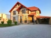 Satılır 5 otaqlı 220 m2 bağ evi Mərdəkan
