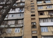 Satılır 3 otaqlı 90 m2 köhnə tikili Əhmədli m.