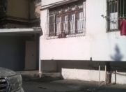 Satılır 2 otaqlı 60 m2 köhnə tikili Ukrayna dairəsi