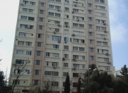 Satılır 2 otaqlı 70 m2 köhnə tikili Bakı Asiya Universiteti