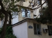 Satılır 2 otaqlı 42 m2 köhnə tikili Zərifə Əliyeva adına park