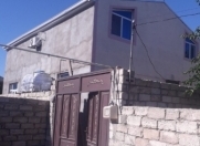 Satılır 6 otaqlı 170 m2 həyət evi Albalı