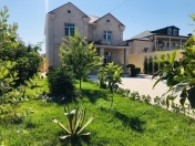 Satılır 4 otaqlı 280 m2 bağ evi Mərdəkan