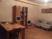 İcarəyə verilir 2 otaqlı 70 m2 yeni tikili Qələbə dairəsi