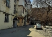 İcarəyə verilir 1 otaqlı 32 m2 köhnə tikili 1 mkr