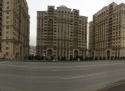 Satılır 2 otaqlı 72 m2 yeni tikili Azneft meydanı