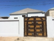 Satılır 4 otaqlı 130 m2 həyət evi Ramana