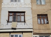 Satılır 4 otaqlı 70 m2 köhnə tikili Qaraçuxur