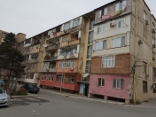 Satılır 3 otaqlı 75 m2 köhnə tikili Əhmədli m.