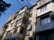 Satılır 2 otaqlı 35 m2 köhnə tikili Yasamal r.