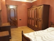 İcarəyə verilir 3 otaqlı 154 m2 yeni tikili Qış parkı