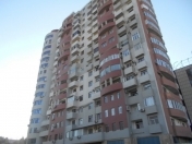 Satılır 4 otaqlı 180 m2 yeni tikili Tibb Universiteti