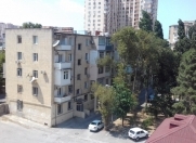 Satılır 2 otaqlı 51 m2 köhnə tikili İnşaatçılar m.