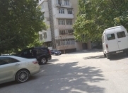 Satılır 2 otaqlı 60 m2 köhnə tikili 8 mkr