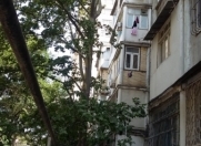 Satılır 3 otaqlı 65 m2 köhnə tikili İnşaatçılar m.