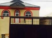 Satılır 6 otaqlı 240 m2 həyət evi Qaraçuxur