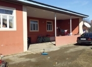 Satılır 4 otaqlı 10 m2 həyət evi Lənkəran