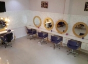 İcarəyə verilir 6 otaqlı 180 m2 obyekt Ayna Sultanova heykəli