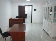 İcarəyə verilir 2 otaqlı 50 m2 ofis İnşaatçılar m.