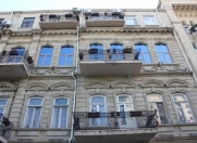 İcarəyə verilir 1 otaqlı 16 m2 ofis Mərkəzi Univermaq