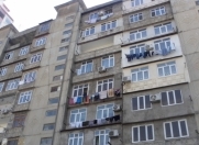 Satılır 3 otaqlı 86 m2 köhnə tikili Yasamal parkı