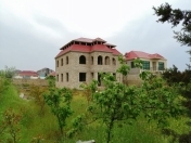 Satılır 7 otaqlı 300 m2 bağ evi Buzovna