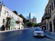 Satılır 4 otaqlı 80 m2 köhnə tikili Şəlalə parkı