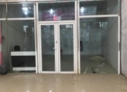 Satılır 1 otaqlı 36 m2 obyekt Binə ticarət mərkəzi