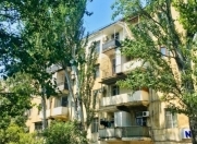 Satılır 3 otaqlı 90 m2 köhnə tikili Space TV