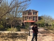 Satılır 5 otaqlı 300 m2 bağ evi Binəqədi r.