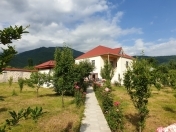 İcarəyə verilir 7 otaqlı 220 m2 bağ evi Oğuz