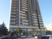 İcarəyə verilir 2 otaqlı 90 m2 yeni tikili Gənclik m.