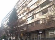 Satılır 4 otaqlı 120 m2 köhnə tikili Yasamal r.