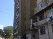Satılır 3 otaqlı 75 m2 köhnə tikili Sərhədçi İdman kompleksi