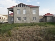Satılır 8 otaqlı 300 m2 villa Göygöl