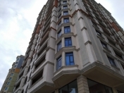 Satılır 4 otaqlı 170 m2 yeni tikili Rəssamlıq Akademiyası