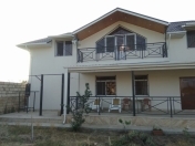 Satılır 4 otaqlı 150 m2 bağ evi Ləhic Bağları