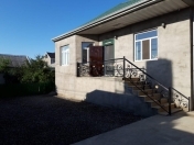 Satılır 4 otaqlı 145 m2 bağ evi Buzovna