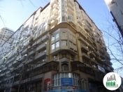 İcarəyə verilir 4 otaqlı 170 m2 yeni tikili Gənclik m.