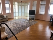 İcarəyə verilir 4 otaqlı 170 m2 yeni tikili Gənclik m.